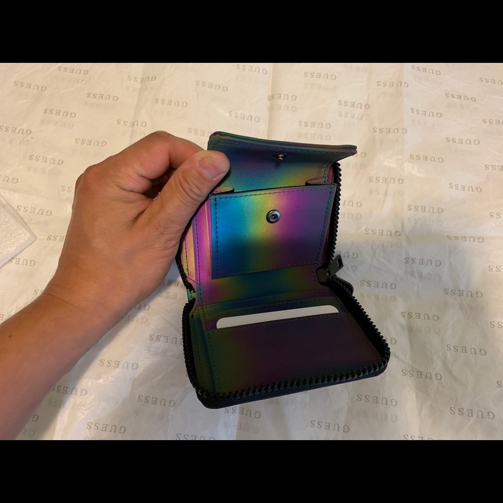 Guess holographic zipper wallet. - Picture 13 of 15
